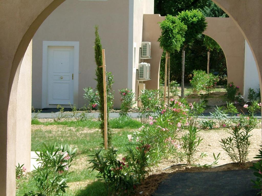 Lagrange Vacances Les Bastides Des Chaumettes 蒙塔劳科斯 外观 照片
